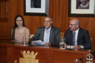 Formación de la mesa de edad en el pleno de investidura