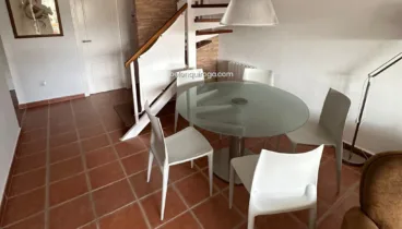 Luminoso salón comedor con vistas despejadas – Apartamento en Montañar I