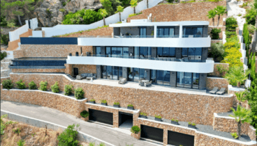 Villa en venta de nueva construcción en primera línea