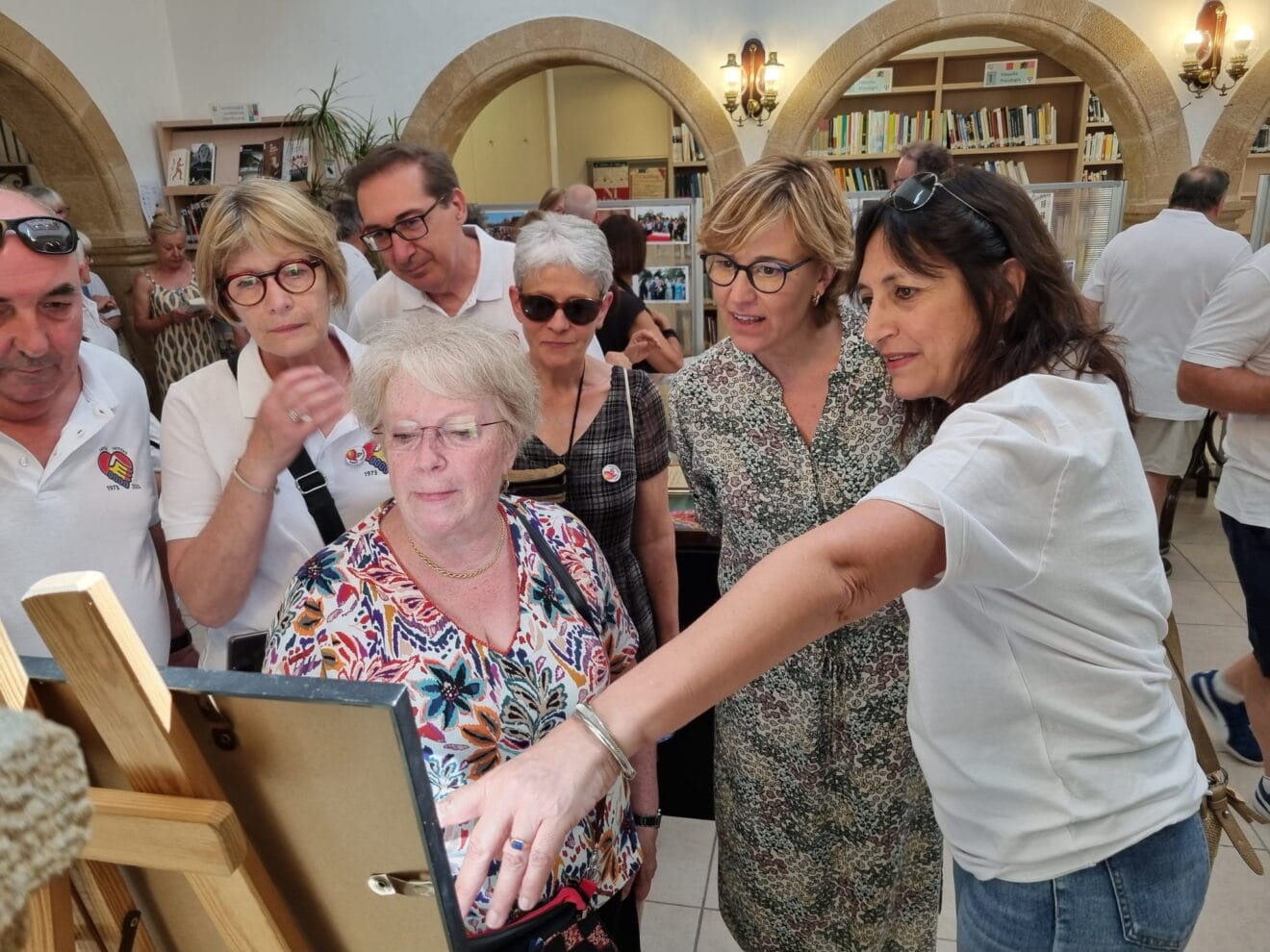 Visita a laa Bibilioteca de los dos municipios