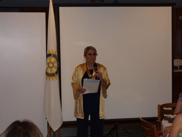 Imagen: Andrea Salerno, nueva presidenta del Rotary Club