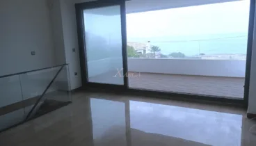 Apartamento dúplex en primera línea con vistas al mar en Jávea