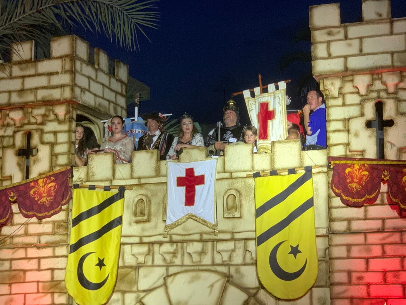 Las tropas cristianas abandonan el castillo en el acto de rendición del castillo Xàbia
