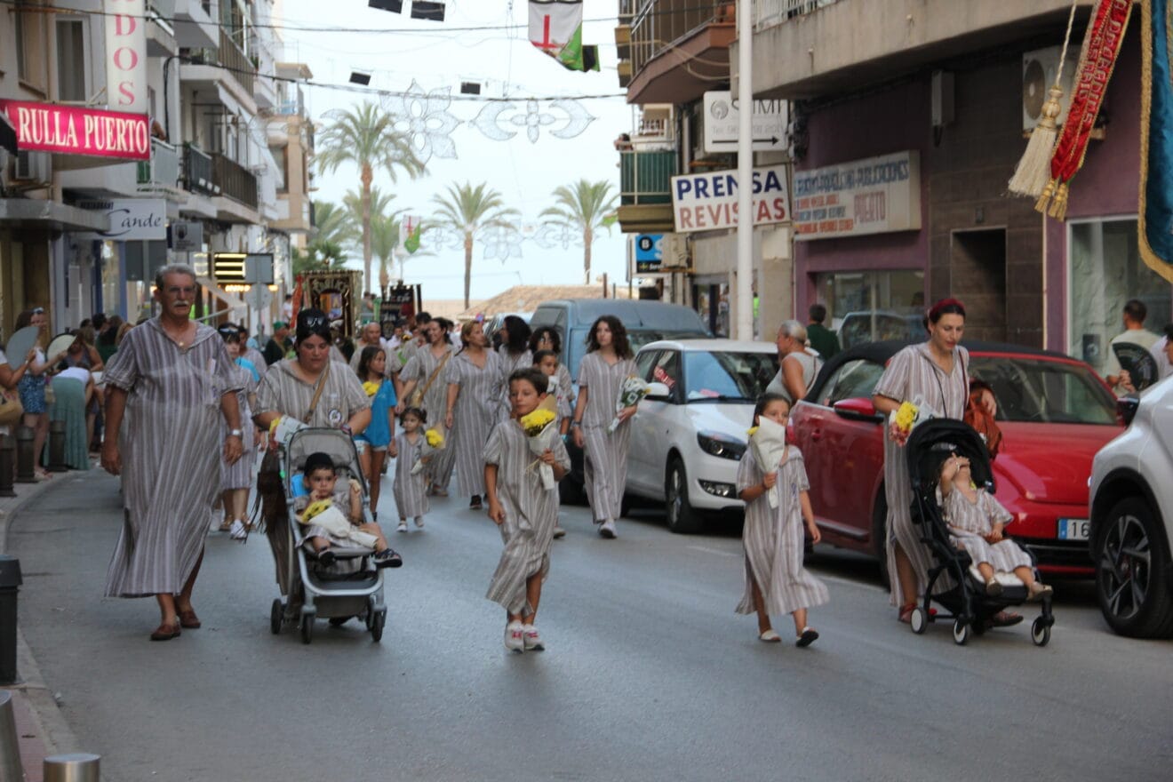 Ofrenda a Sant Jaume Moros i Cristians Xàbia 2023 (14)