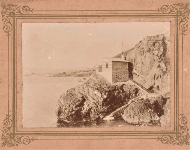 Imagen: Donación de fotos de la Familia Guardiola Gilabert. Foto del puesto de socorro del Tangó (año 1900)