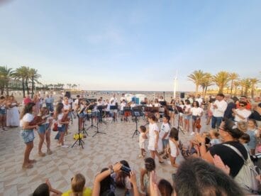 Orquesta Jove del CAM Xàbia en el concierto del Arenal