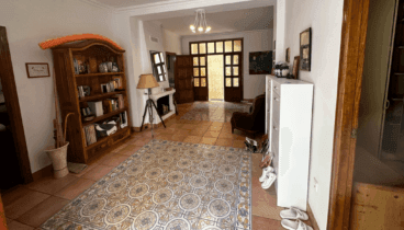 Cálido y acogedor recibidor