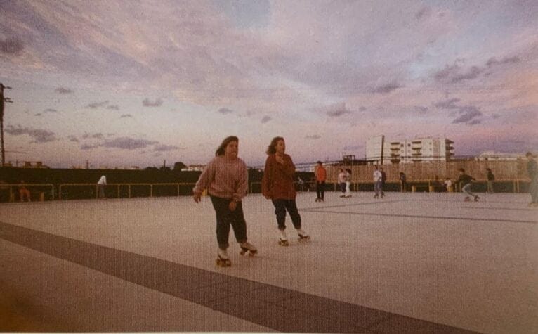 Pista de patinaje de Xàbia en los años 80-90 | Foto Richard Martín del libro Imágenes de Jávea