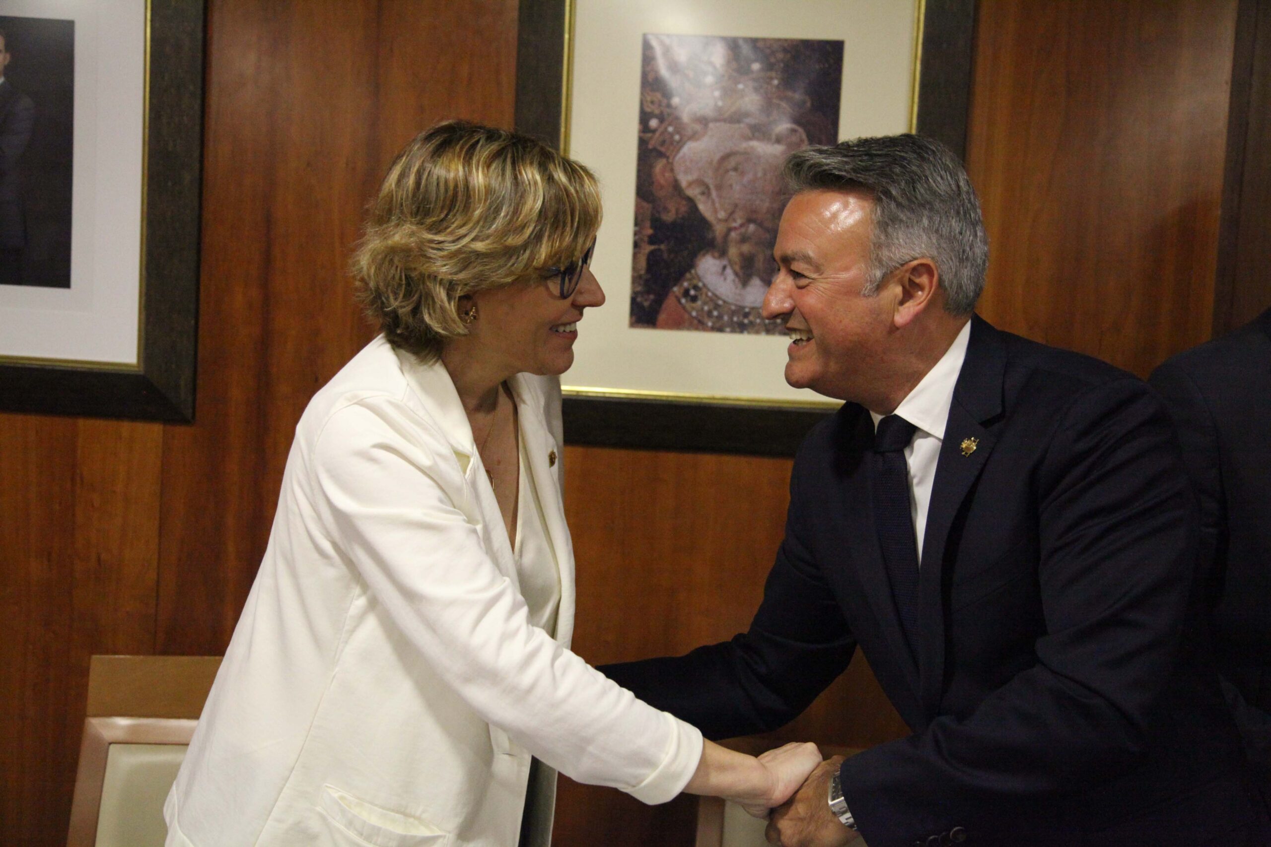 Rosa Cardona (alcaldesa PP) y José Chulvi (PSOE)