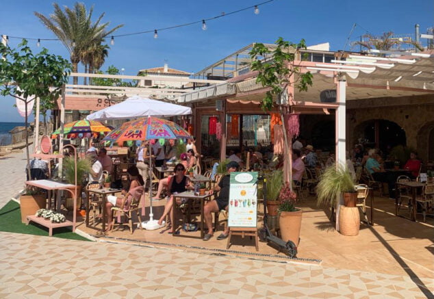 Imagen: Terraza de un restaurante en Xàbia