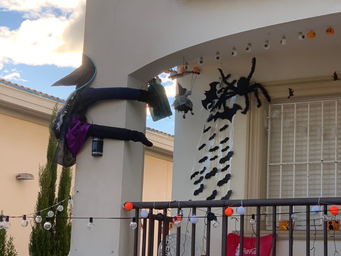Casa en Xàbia decorada para Halloween (4)