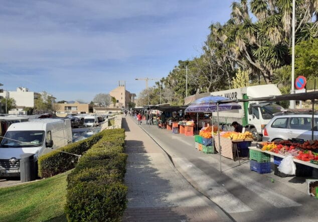 Imagen: Mercado ambulante de Xàbia