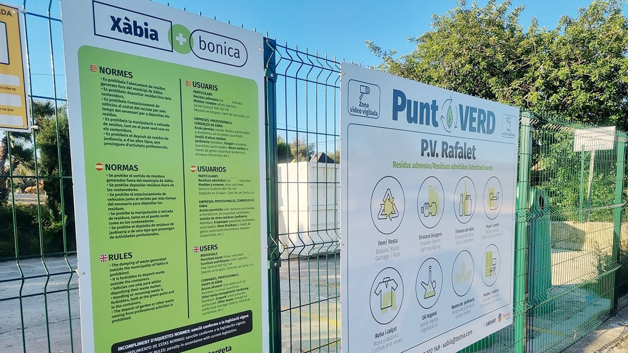 Punt Verd De Reciclaje En X bia J vea X bia
