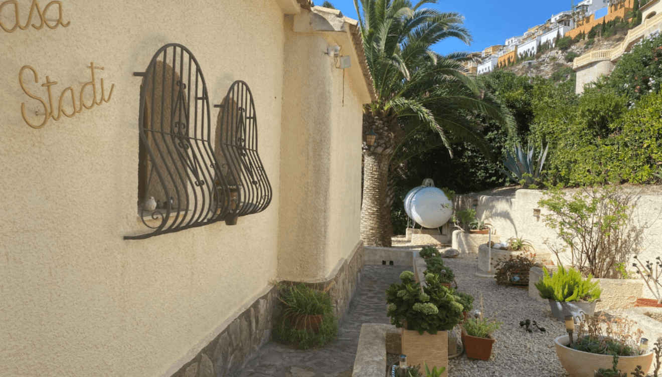 Un jardín de ensueño en esta villa de Jávea