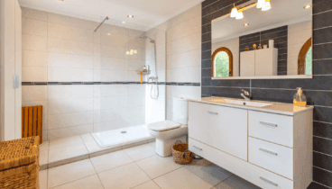 Baño principal con ducha