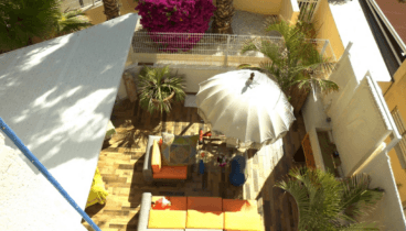 Diviértete en la amplia terraza