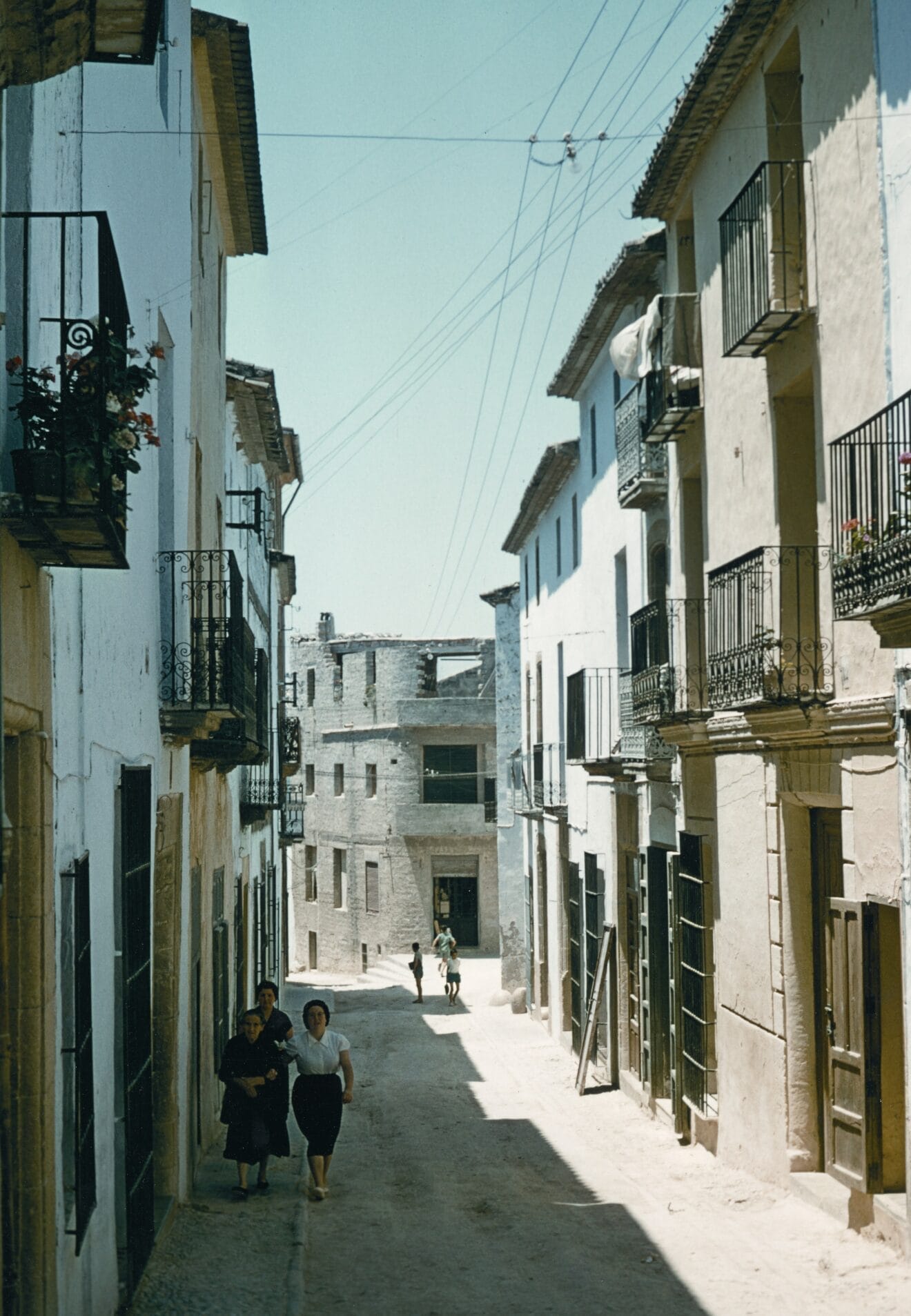 Calle Mayor. Foto de Anton Buttner facilitada por el Museu Soler Blasco de Xàbia