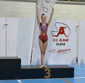 Imagen: La gimnasta de Xàbia consigue el tercer puesto