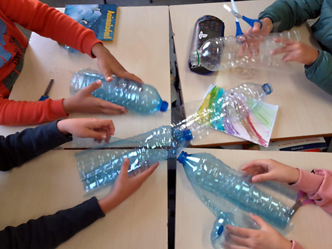Elaboración de Navidad Sostenible con material reciclado