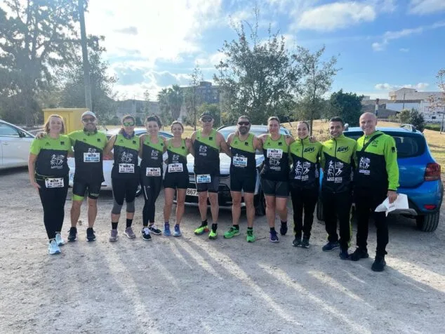 Imagen: Atletas del Llebeig en la prueba del Raval de Gandía