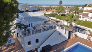 Descubre un hogar en Dénia con todas las facilidades que necesitas