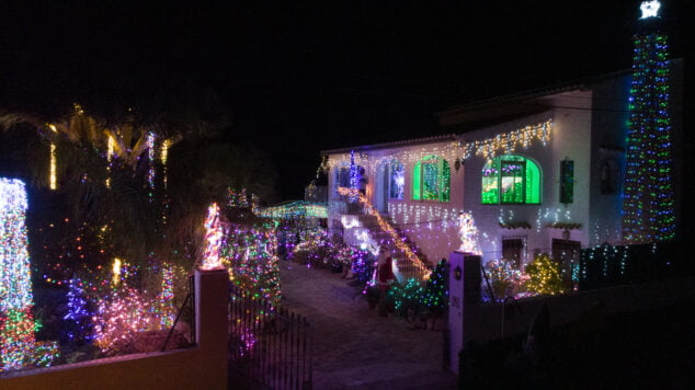 Imagen: Iluminación de Navidad en la Casa de José Marcos y Celeste de Xàbia