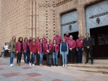 La comisión de Santa Llúcia con autoridades municipales y eclesiásticas