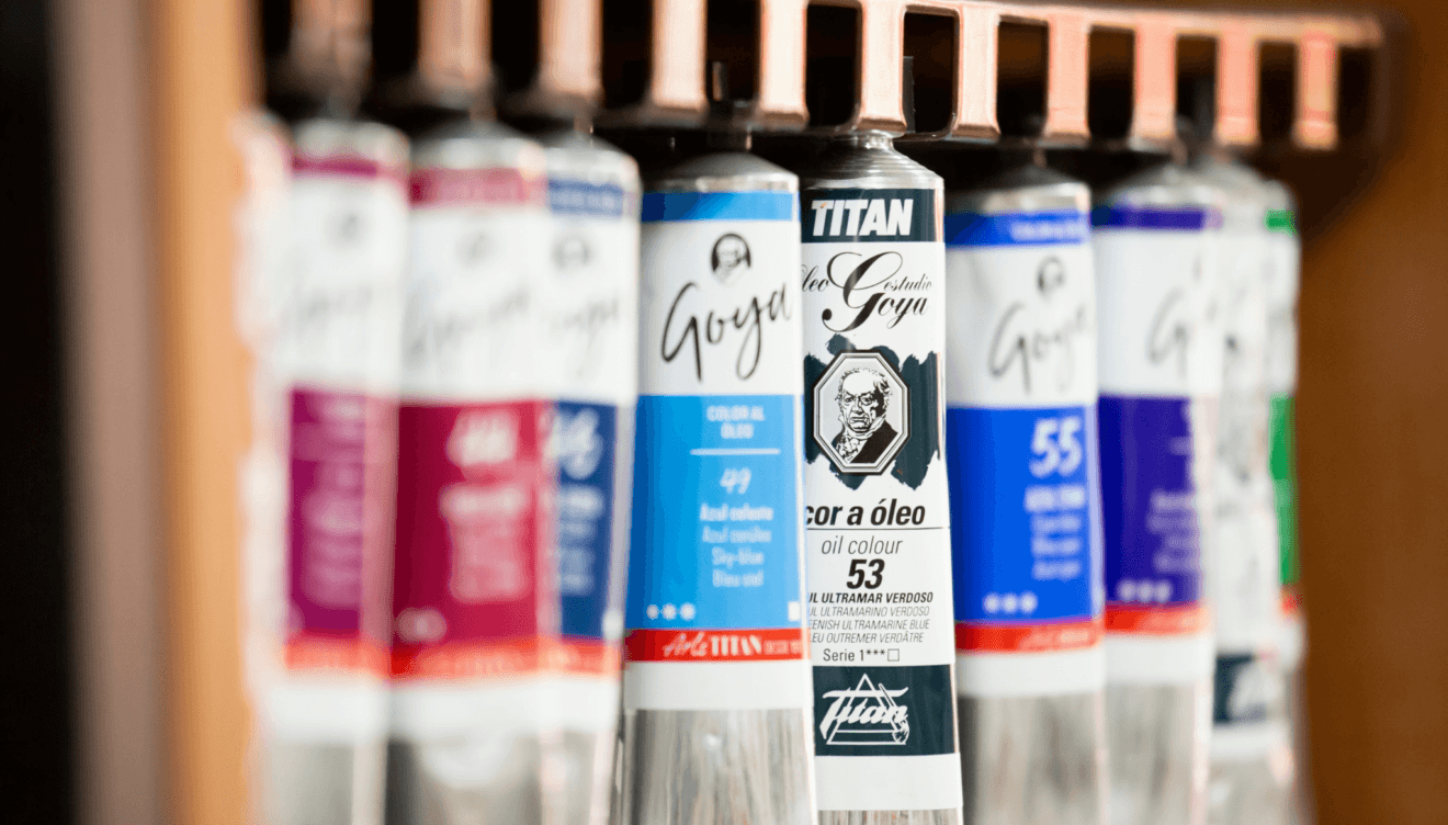 Suministros de diferentes formatos de pinturas en Decorxabia