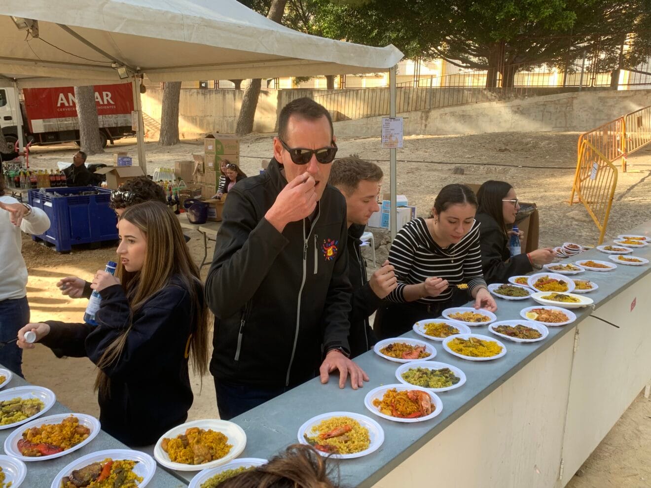 Mig Any Fogueres 2024 -Jurado en la degustación de paellas(58)