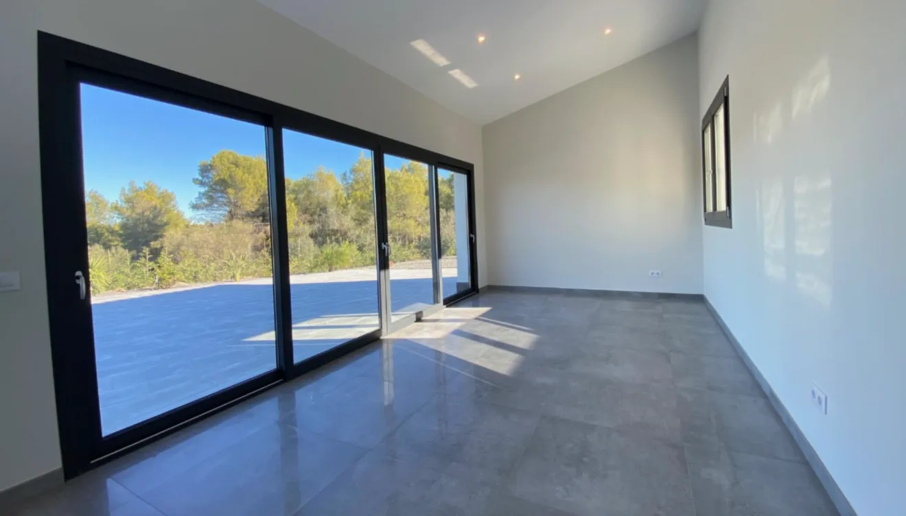 Una habitación con gran luminosidad