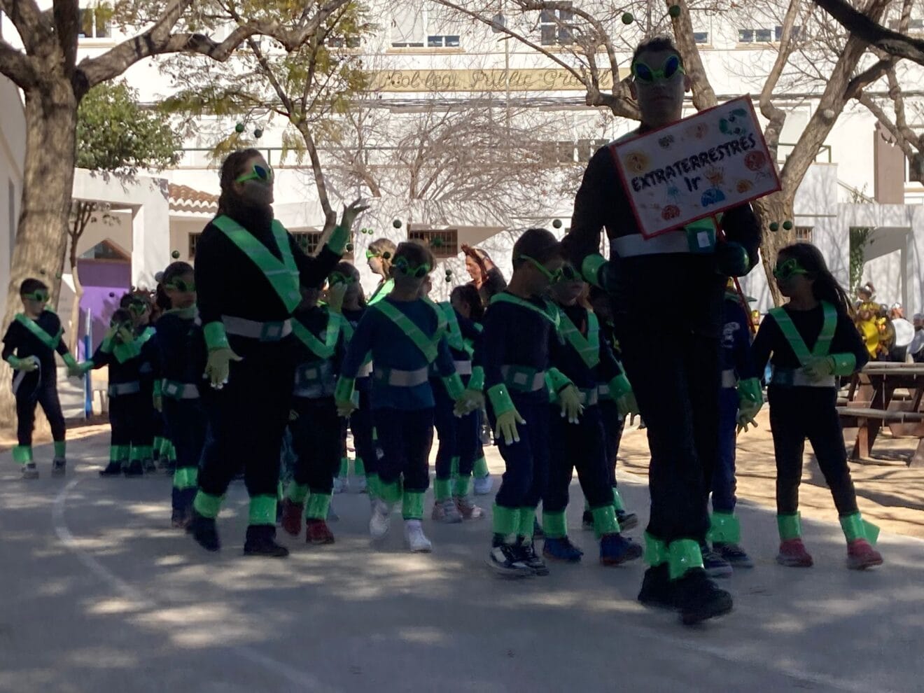 Carnaval escolar Xàbia - CEIP Mediterrània con la temática Universo | Foto S.P.