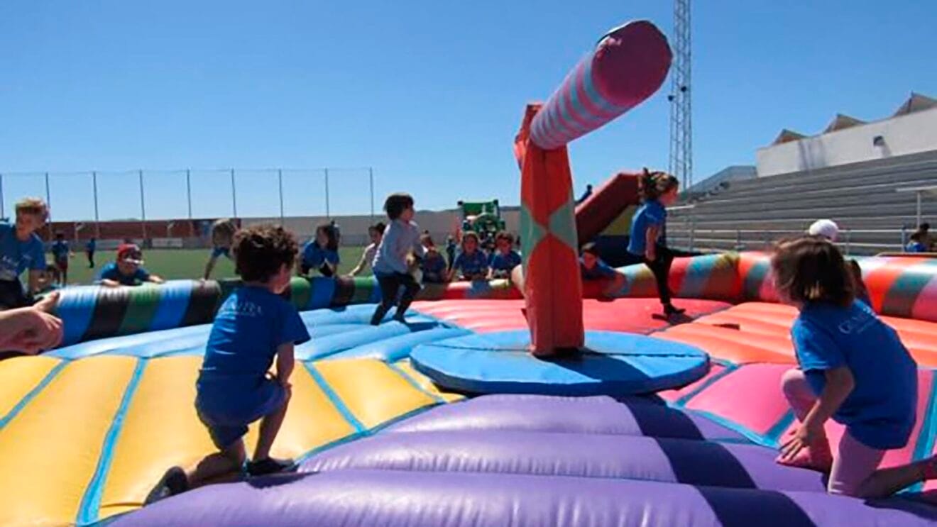 Niños en la Escuela Multideportiva de Pascua del CDF Jávea