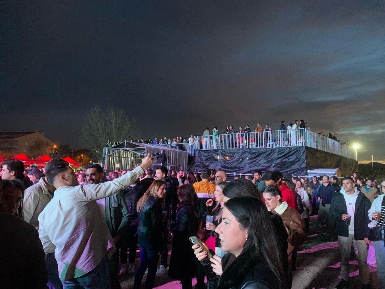 Ambiente y palco de la zona VIP del Festival Mar de Jávea (1)