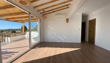 Disfruta de una vivienda con grandes ventanales y luz exterior