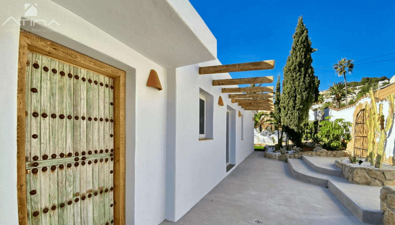 Disfruta en una vivienda de estilo ibicenco