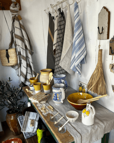 Piezas únicas y decoración vintage de artesanos locales en Atelier del Mar