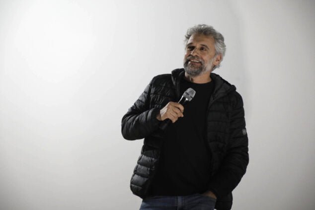 Imagen: Pau Durá, director de 'Pájaros' en el coloquio de la película en el Cine Jayan de Xàbia