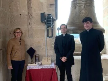 Sepultan una cápsula del tiempo en el campanario de la Iglesia de San Bartolomé de Xàbia (1)