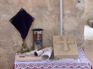 Sepultan una cápsula del tiempo en el campanario de la Iglesia de San Bartolomé de Xàbia (10)