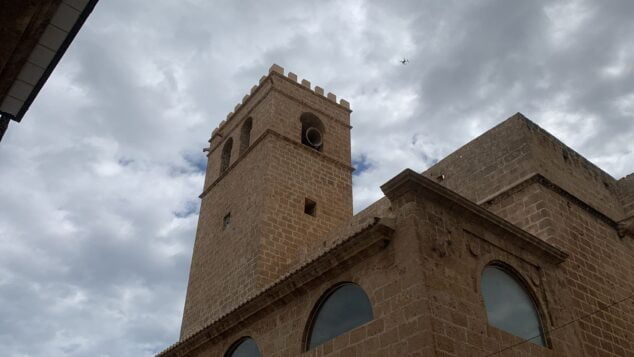 Image : Retournement de la cloche Bertomeua de la paroisse de San Bartolomé de Xàbia
