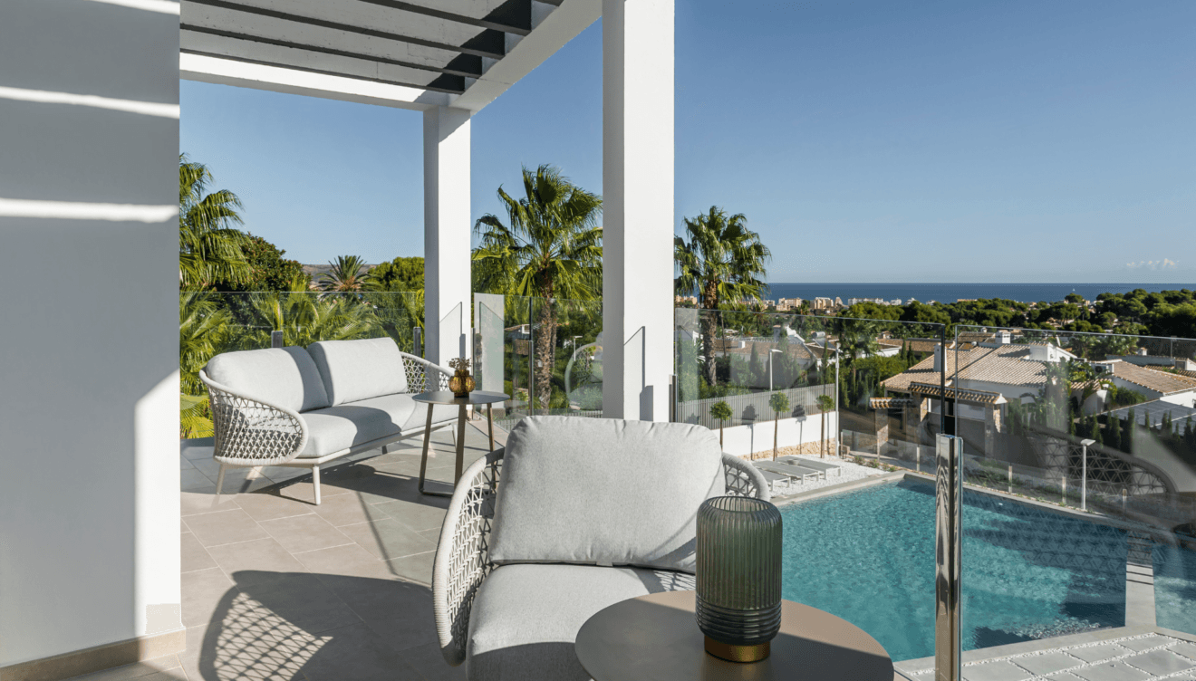 Descubre una terraza armónica para una estancia confortable