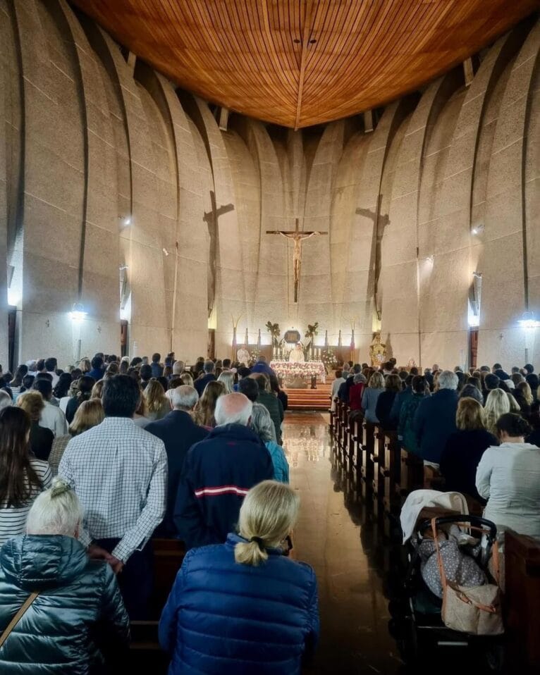 Eucaristía en la Parroquia de Loreto