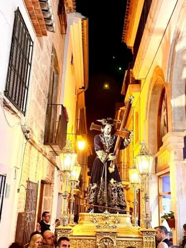 Jesús Nazareno a su paso por las calles de Xàbia| Foto Juan Cruañes