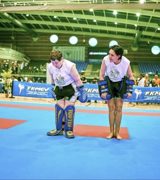 Imagen: Dora del Club Toro Prats de Xàbia compite en el Campeonato Autonómico de Kick Boxing