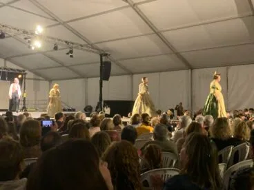 Desfile d’indumentària valenciana Xàbia (24)