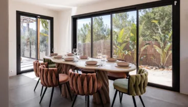 Disfruta de esta mesa en una villa ideal