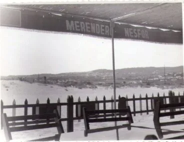 Merendero Nesfor en la playa del Arenal en 1967