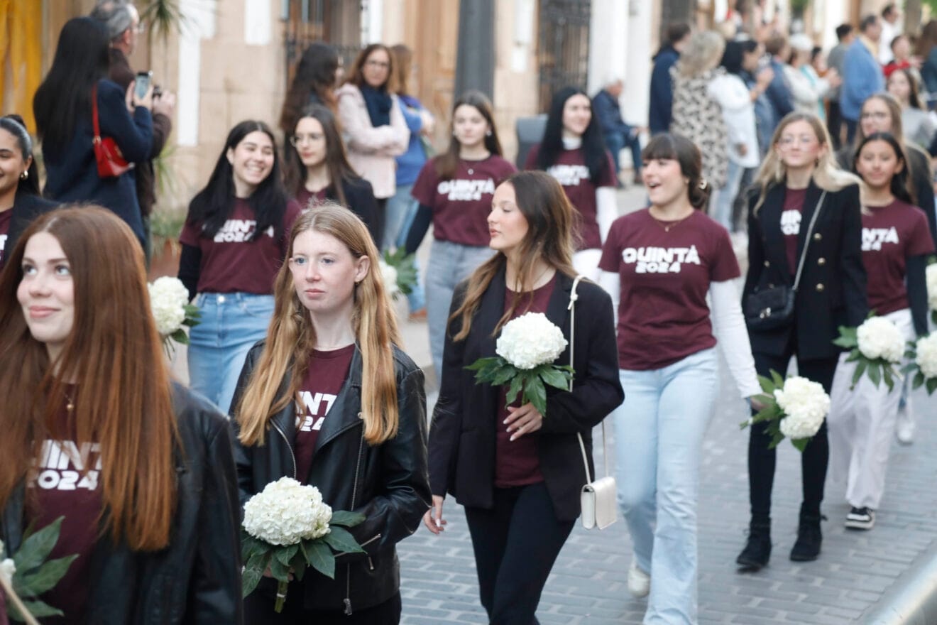 Ofrenda de flores a Jesús Nazareno (17)