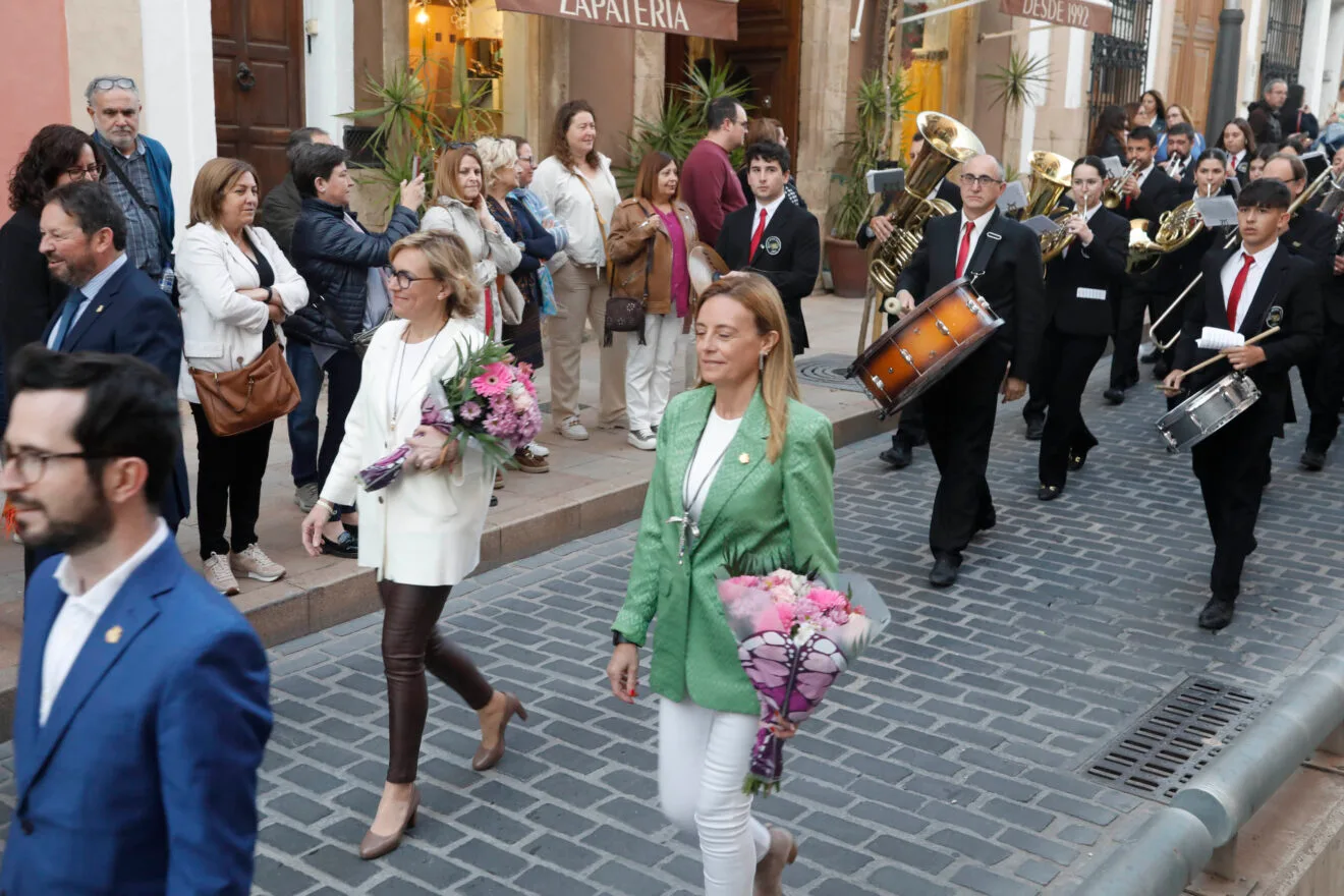 Ofrenda de flores a Jesús Nazareno (40)