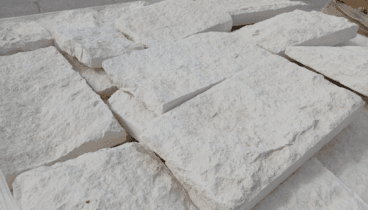 Una gran cantidad de colores, medidas y tipos de piedra en La Vibro